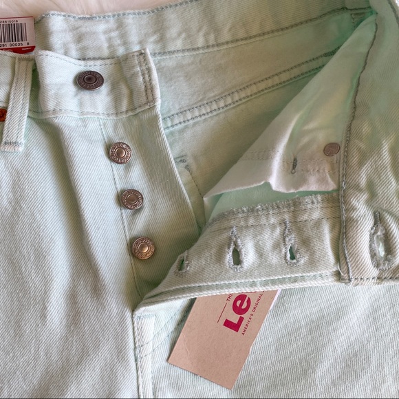 NWT Levi’s Wedgie Fit Straight Jeans - Picture 5 of 8